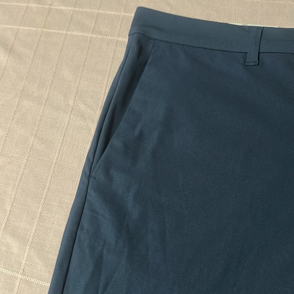 Men's Classic Navy Flat Front Shorts - Picture 2 of 7